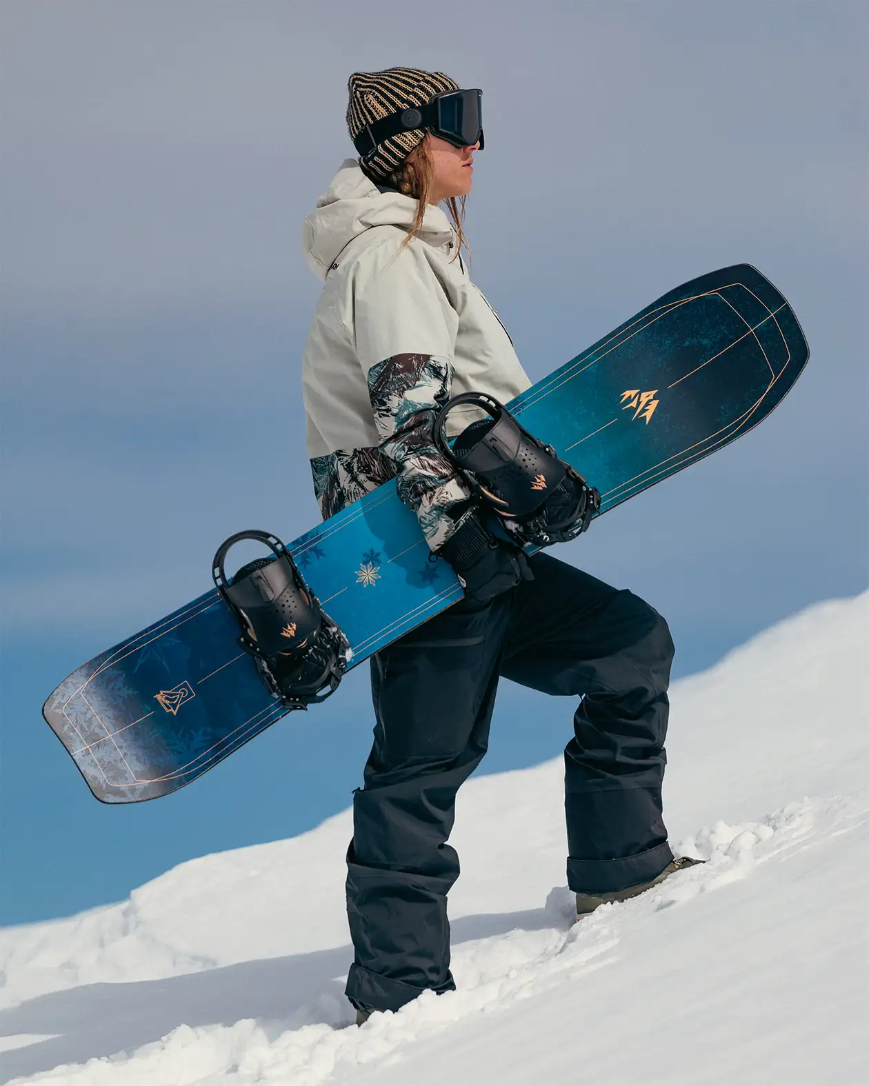 Women's Howler Snowboard - Image 4