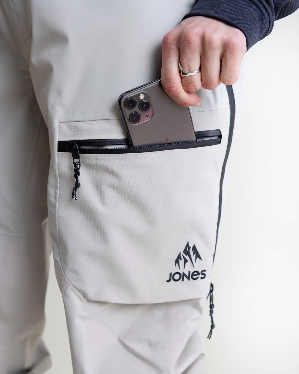 Women’s MTN Surf Recycled Pants - Image 16